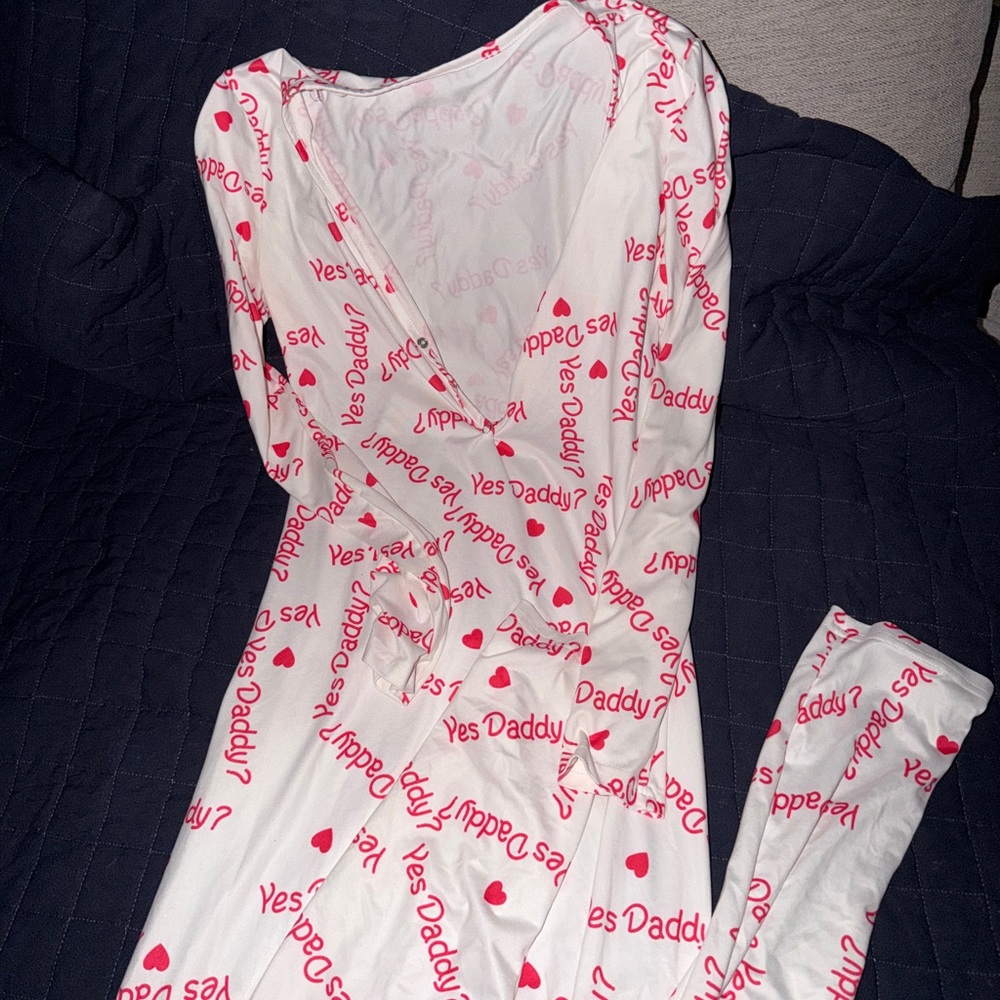 Chic White and Red Women's Pajama Set